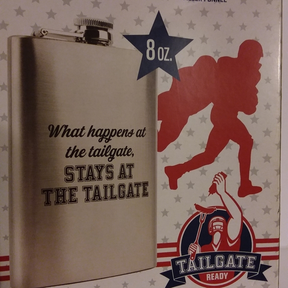 Football Tail Gate Collection - Picture 6 of 15